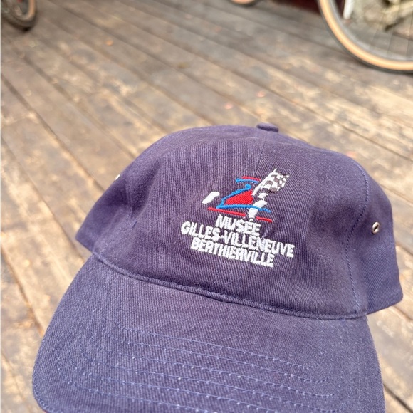 Vintage MUSÉE GILLES VILLENEUVE formula 1 hat - Picture 2 of 6